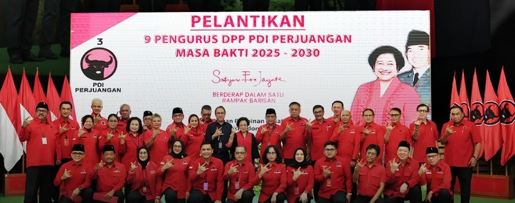 Pelantikan 9 Pengurus DPP PDI Perjuangan oleh Megawati