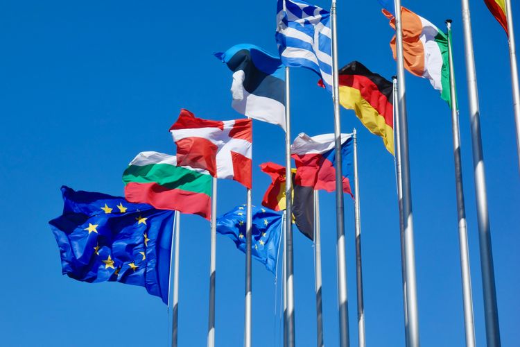 Diplomasi di Tengah Ketegangan Dagang: Pilihan Uni Eropa