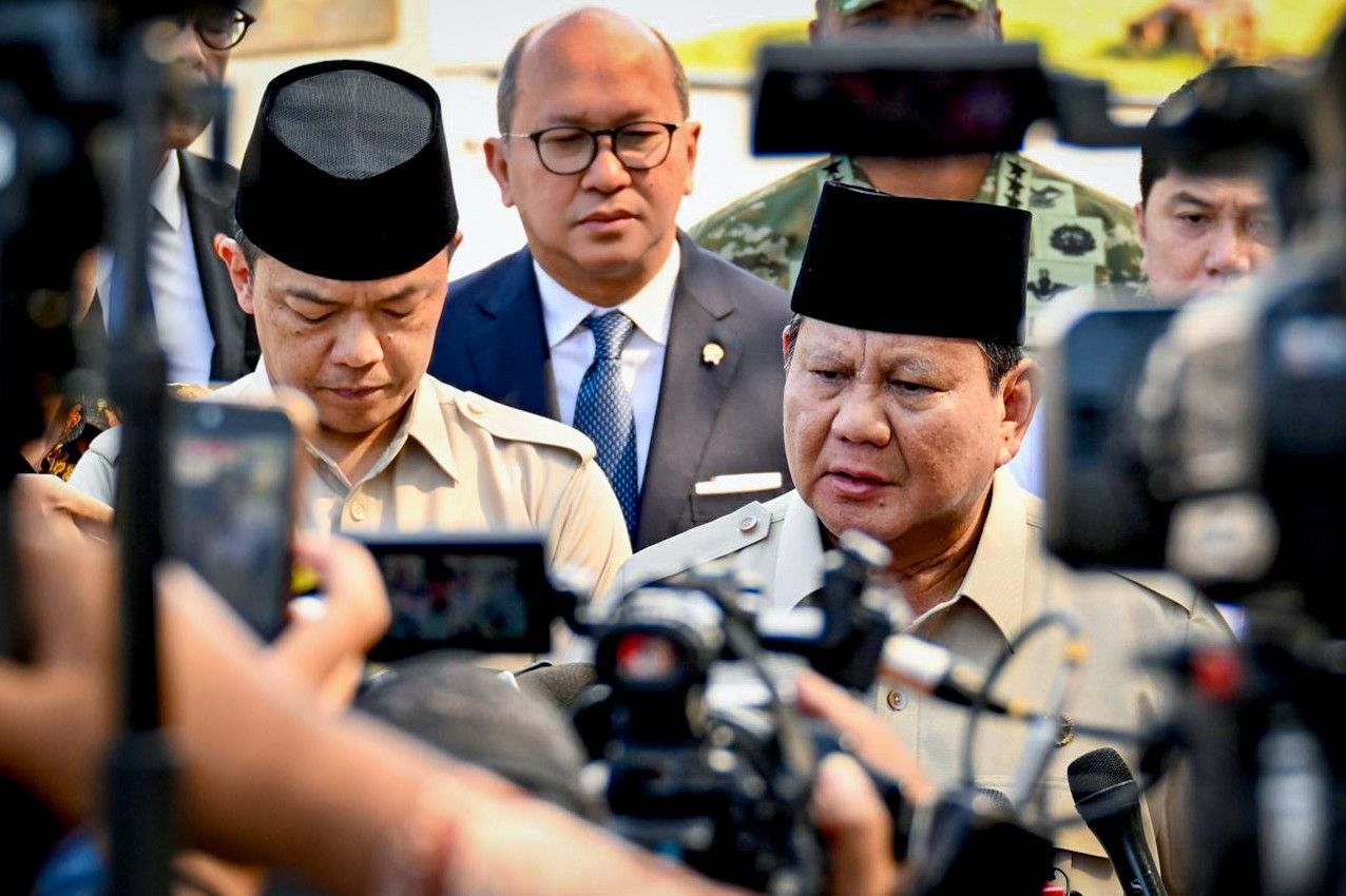 Rapat Kabinet dengan Presiden Prabowo Setibanya dari Mesir
