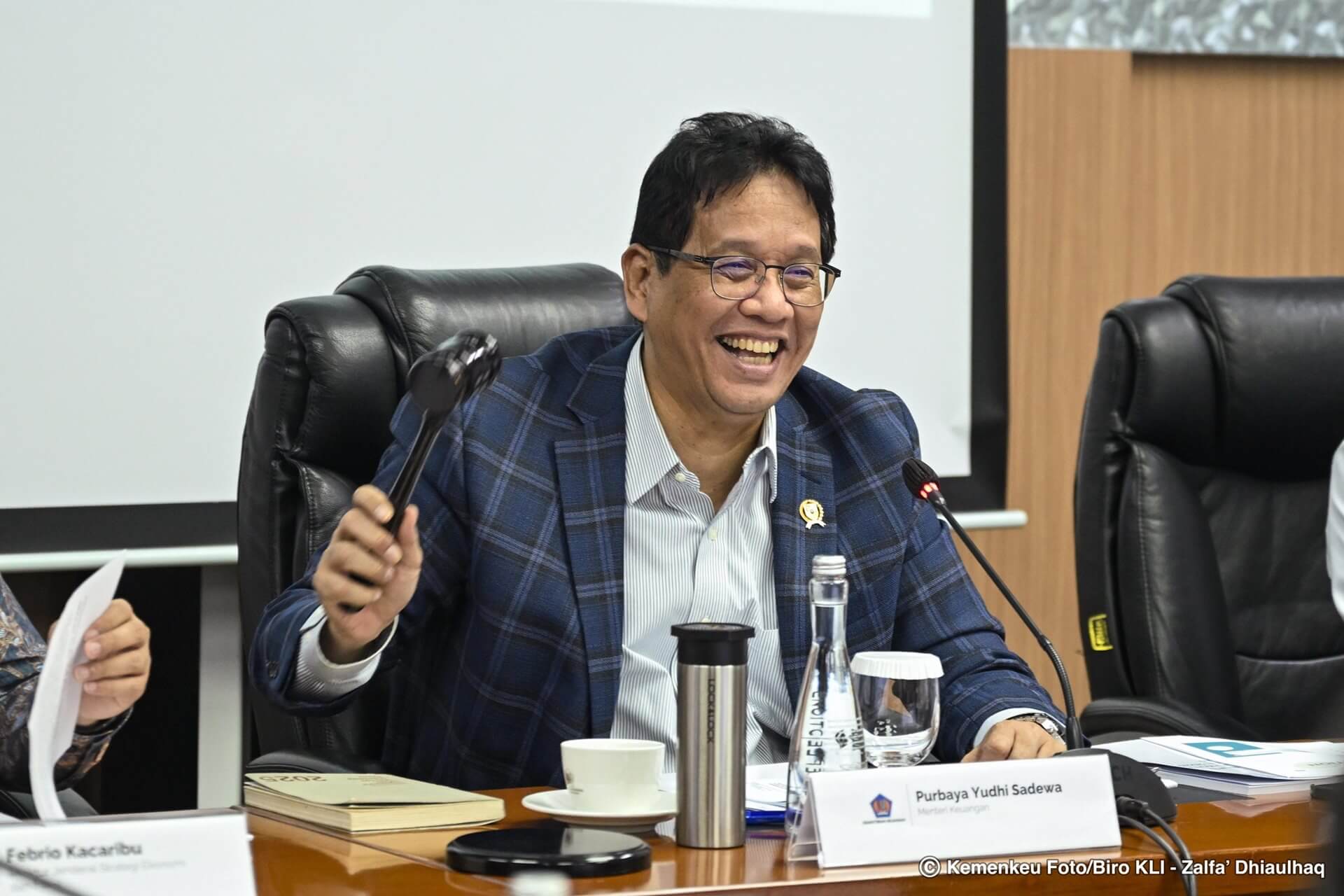 Prediksi Menkeu: IHSG Capai Level 10.000 di 2026